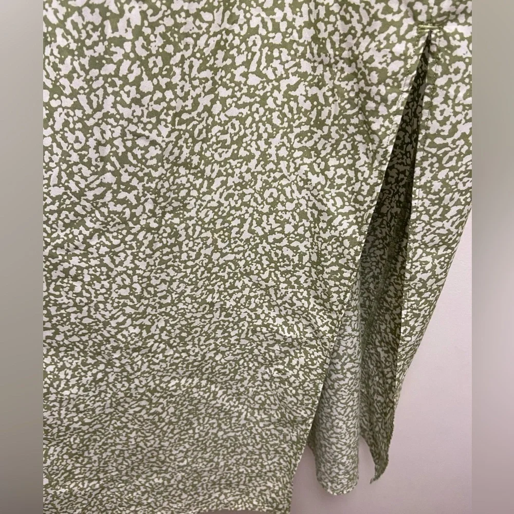 Abercrombie & fitch Medium green white ladies spaghetti strap maxi dress